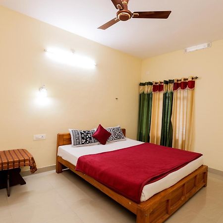 Sky Blue Homestay With Pool Vythiri Exterior photo