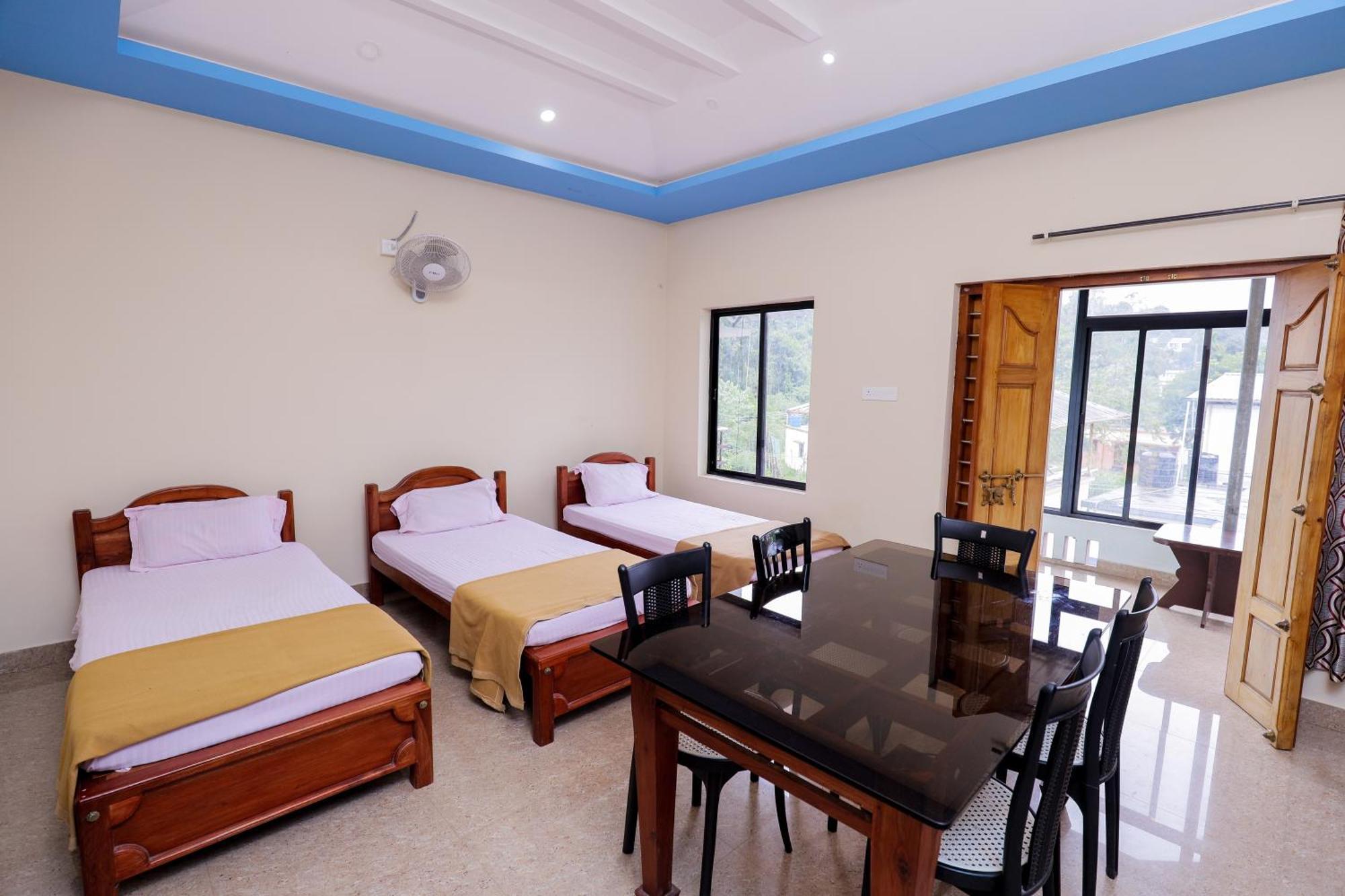 Sky Blue Homestay With Pool Vythiri Exterior photo